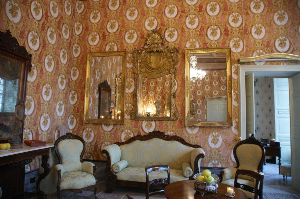 Residenza D'Epoca Regina D'Arborea โอริสตาโน ภายนอก รูปภาพ