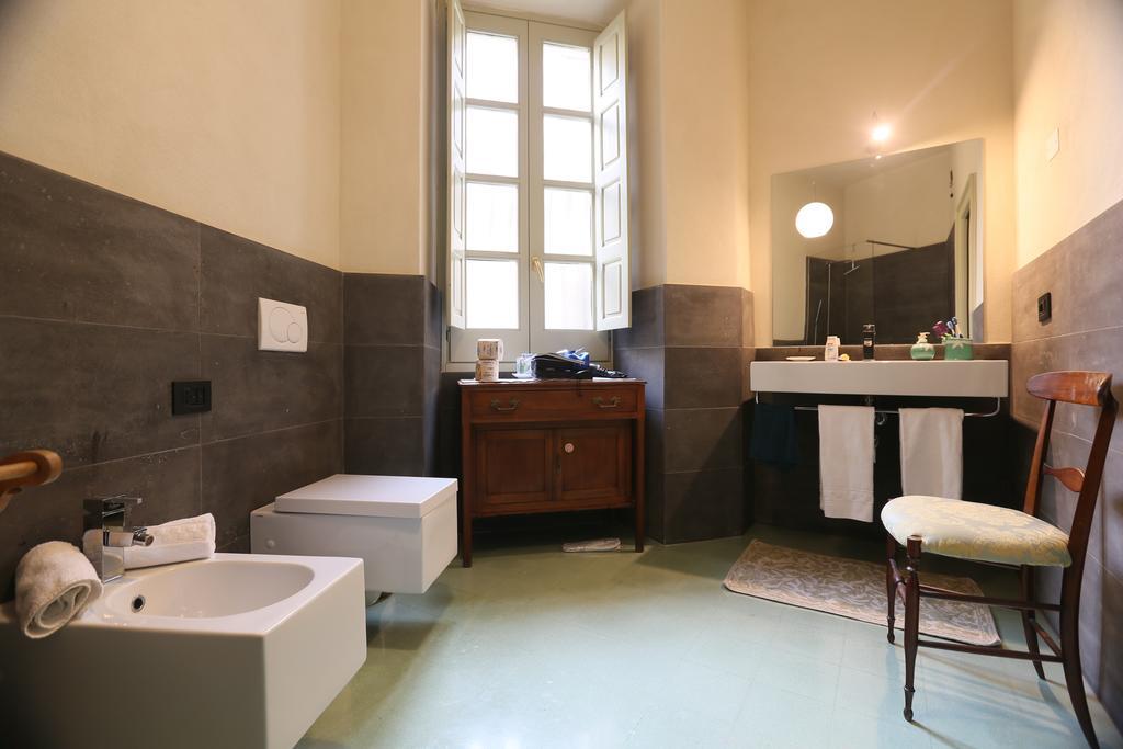 Residenza D'Epoca Regina D'Arborea โอริสตาโน ภายนอก รูปภาพ