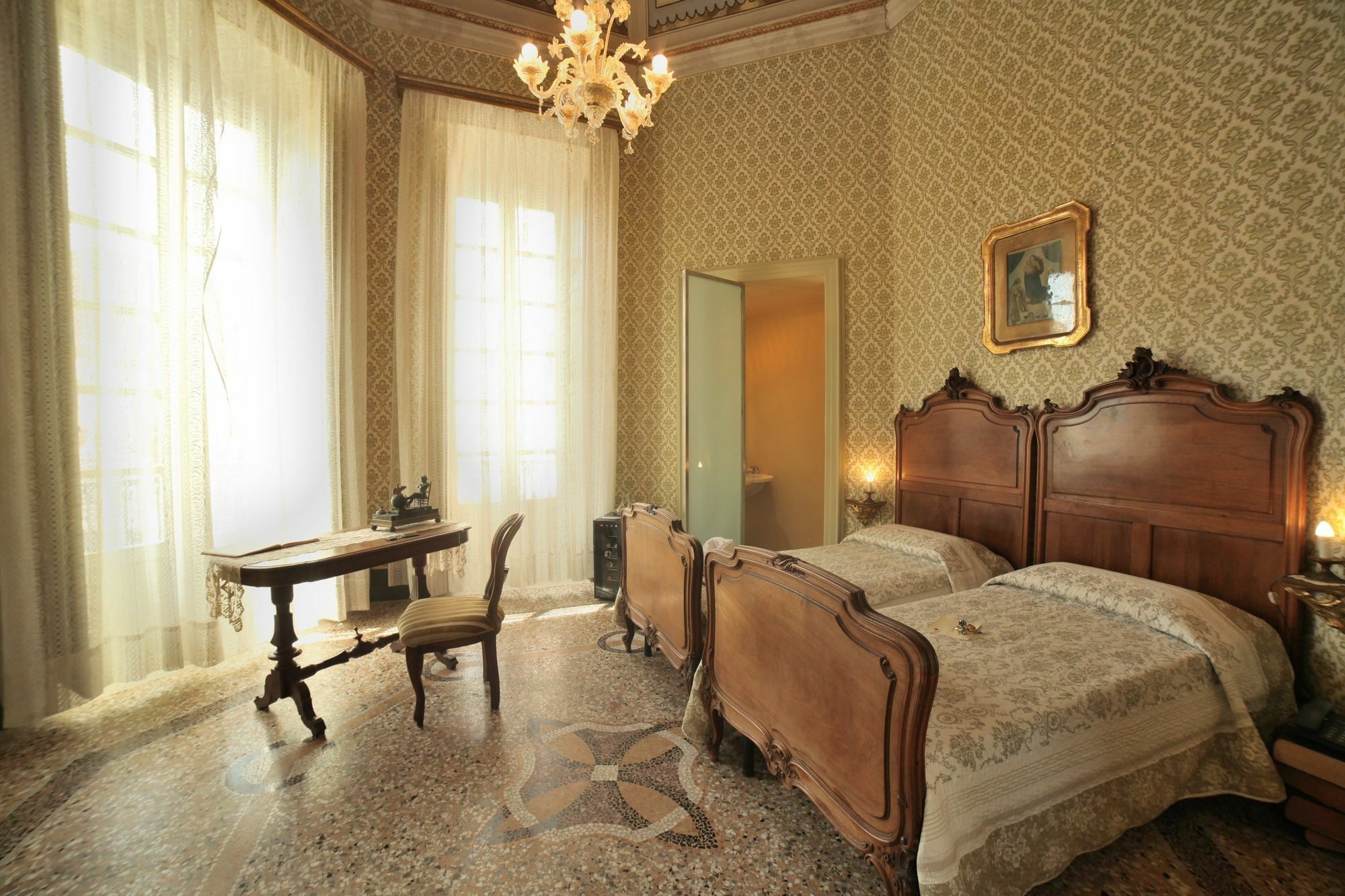 Residenza D'Epoca Regina D'Arborea โอริสตาโน ภายนอก รูปภาพ