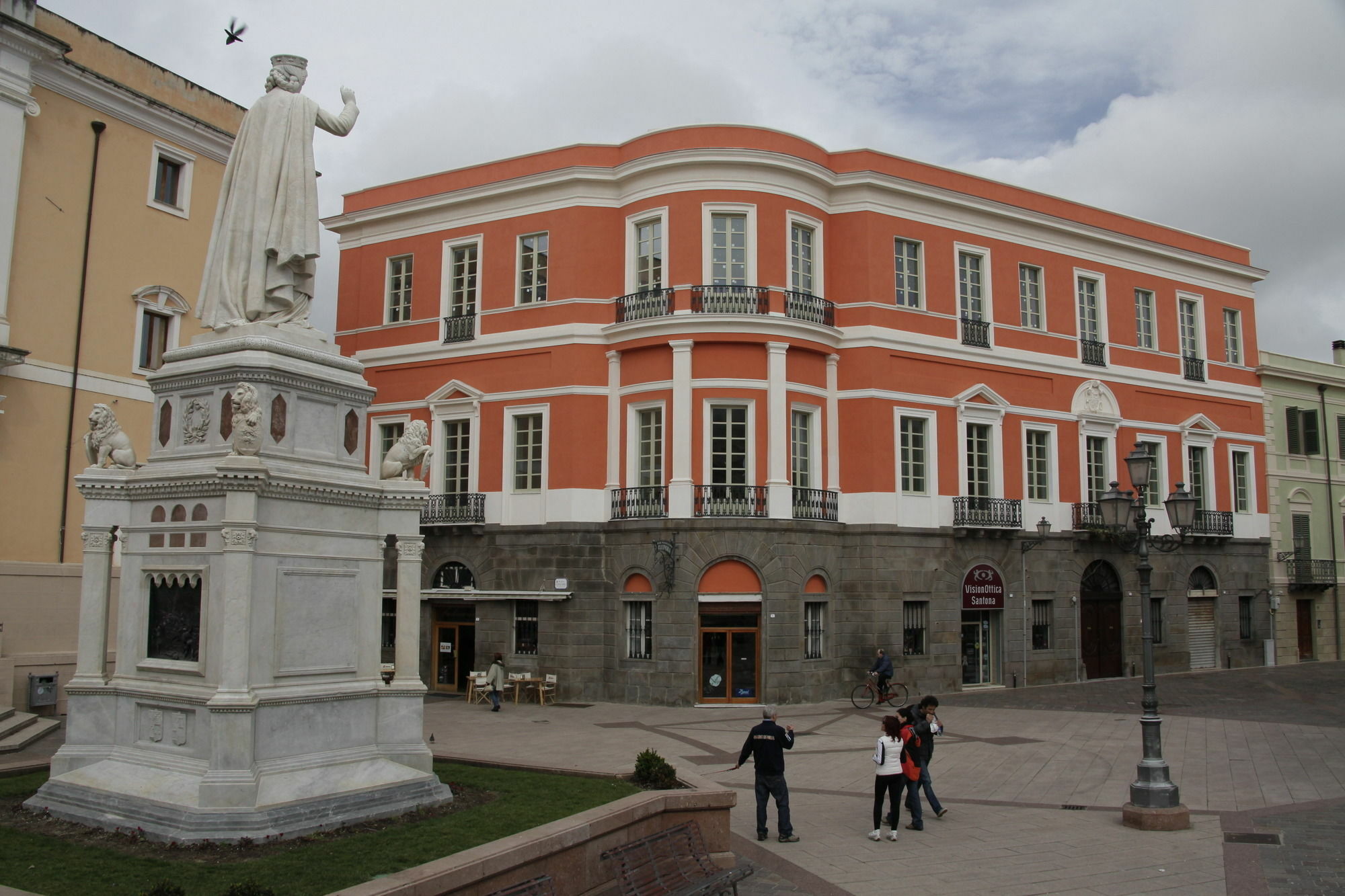 Residenza D'Epoca Regina D'Arborea โอริสตาโน ภายนอก รูปภาพ